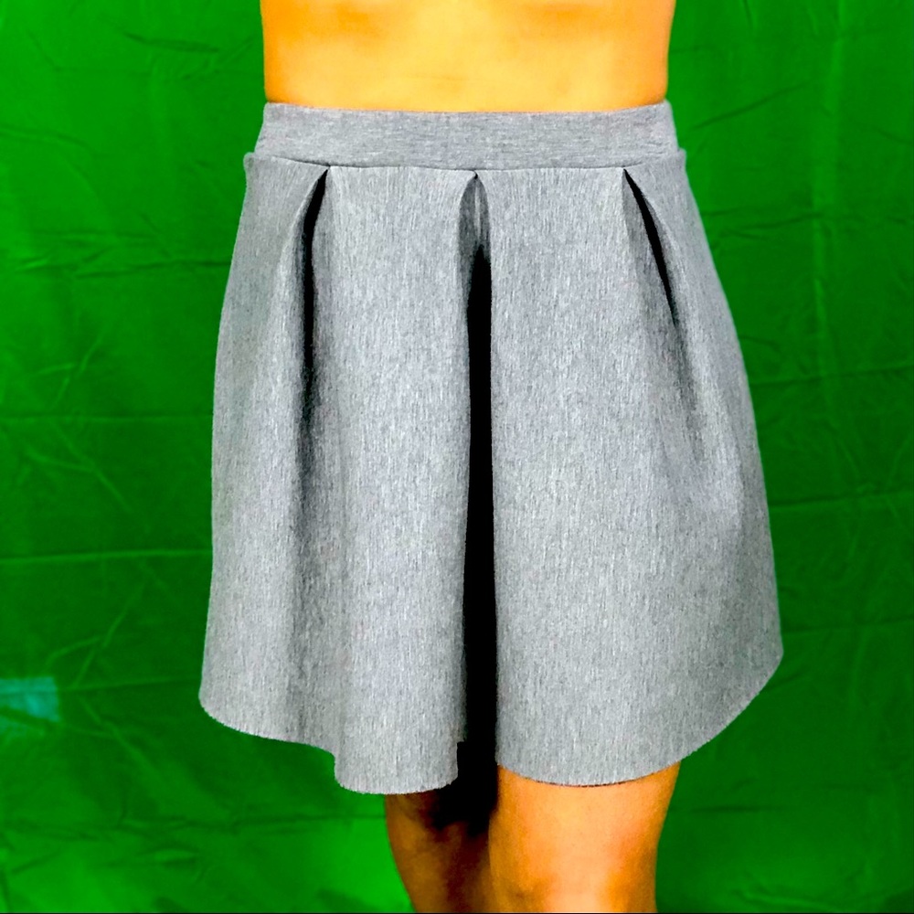 Gray cupcake skirt -  Size Medium